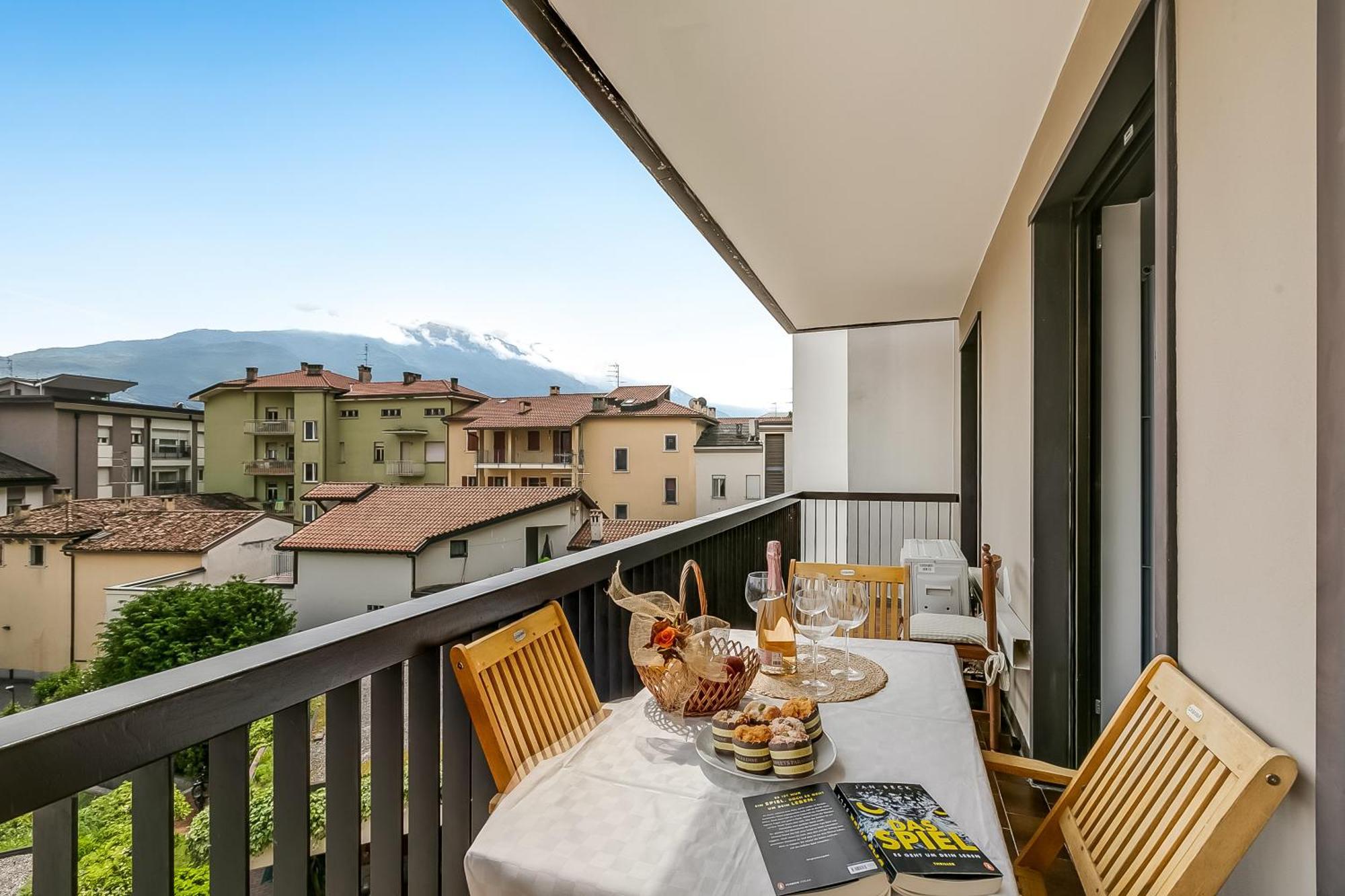 Appartamento Amy - Happy Rentals Riva del Garda Luaran gambar