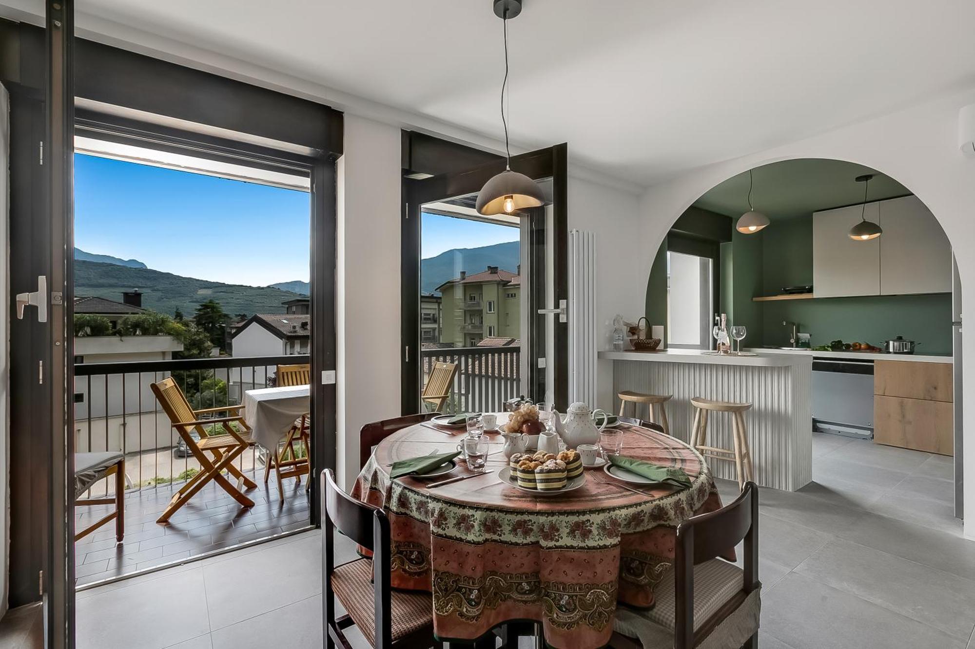 Appartamento Amy - Happy Rentals Riva del Garda Luaran gambar